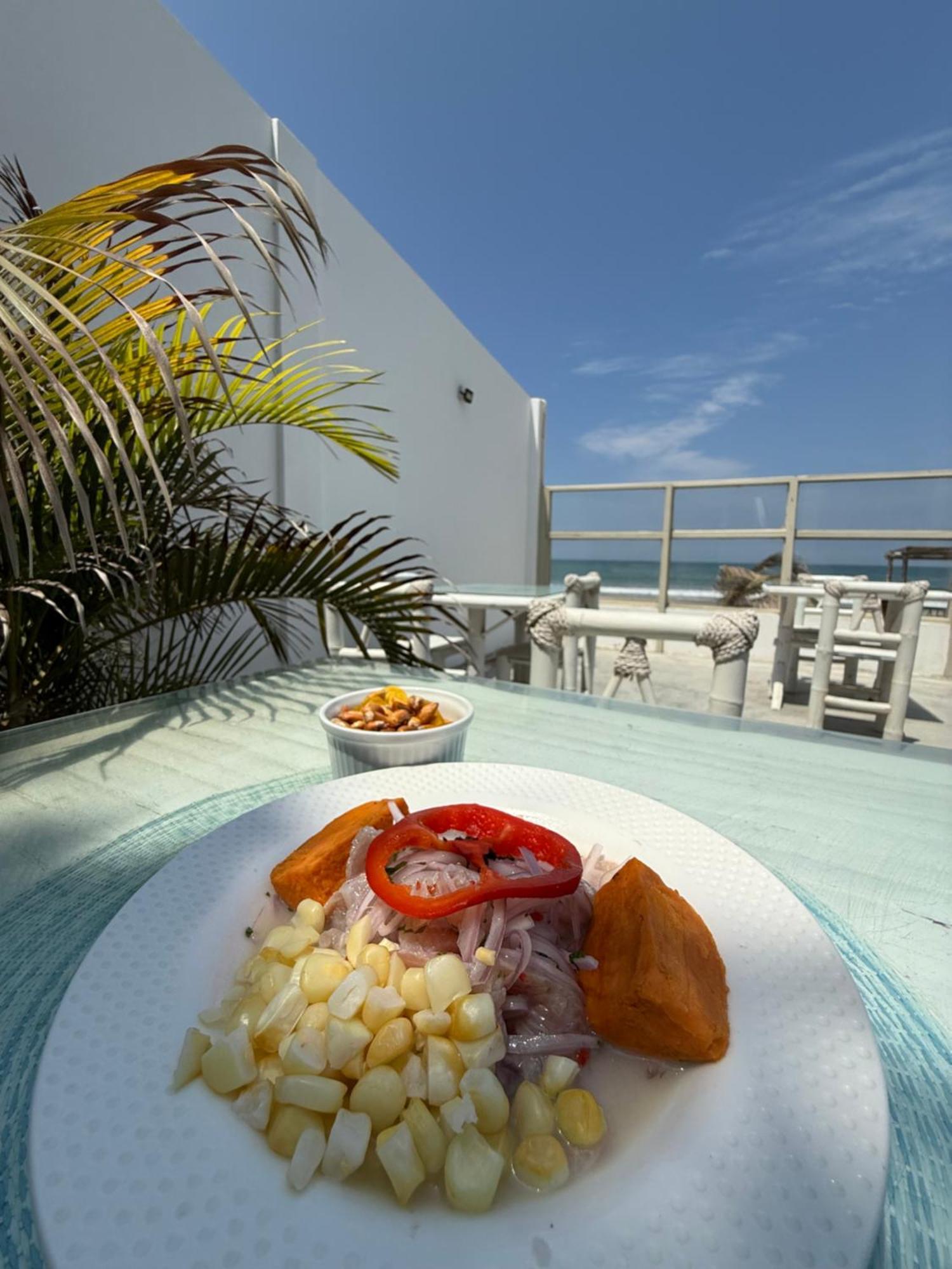 Hotel Puerto Antiguo Los Órganos Esterno foto